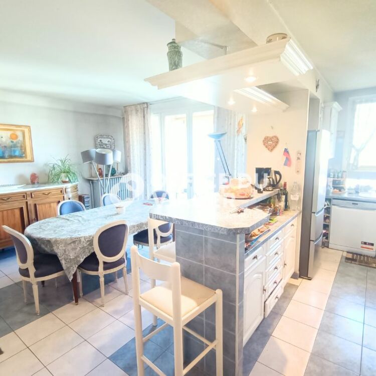 Appartement - 5 pièces - 130,24 m²