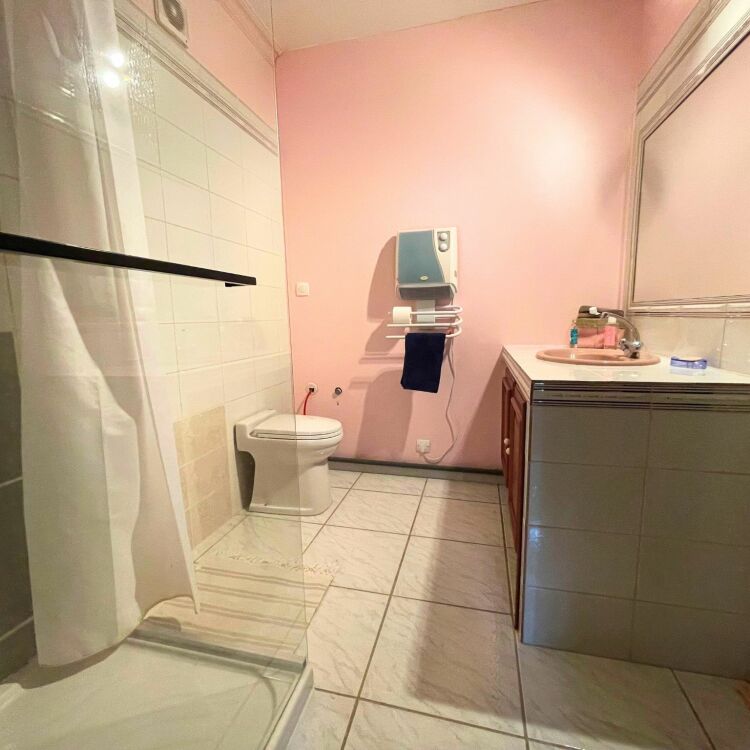 Maison - 9 pièces - 327,77 m²