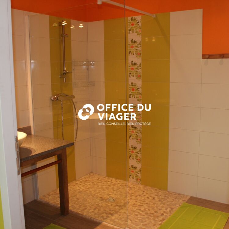 Maison - 7 pièces - 226 m²