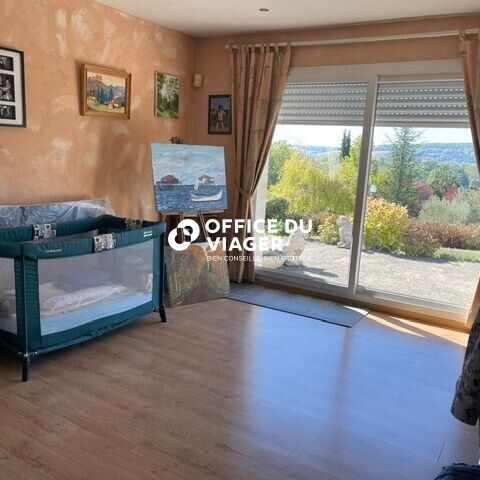 Maison - 5 pièces - 227 m²