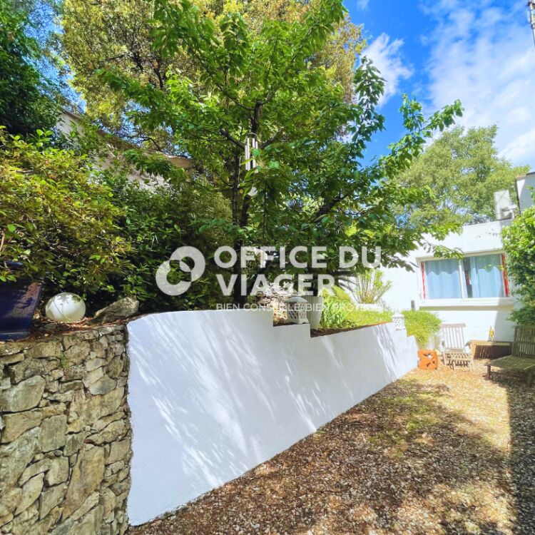 Maison - 5 pièces - 207 m²