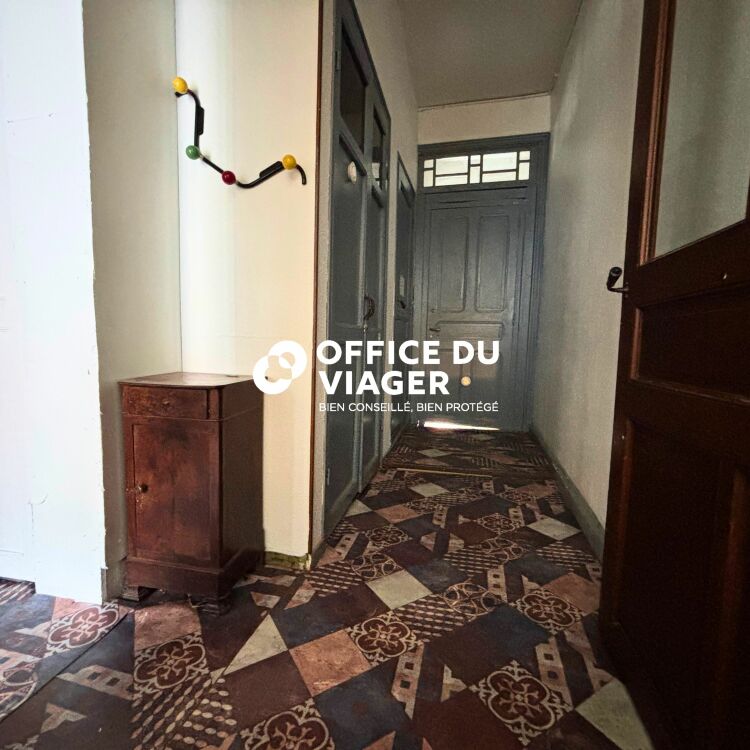 Immeuble - 5 appartements - 233,70 m²