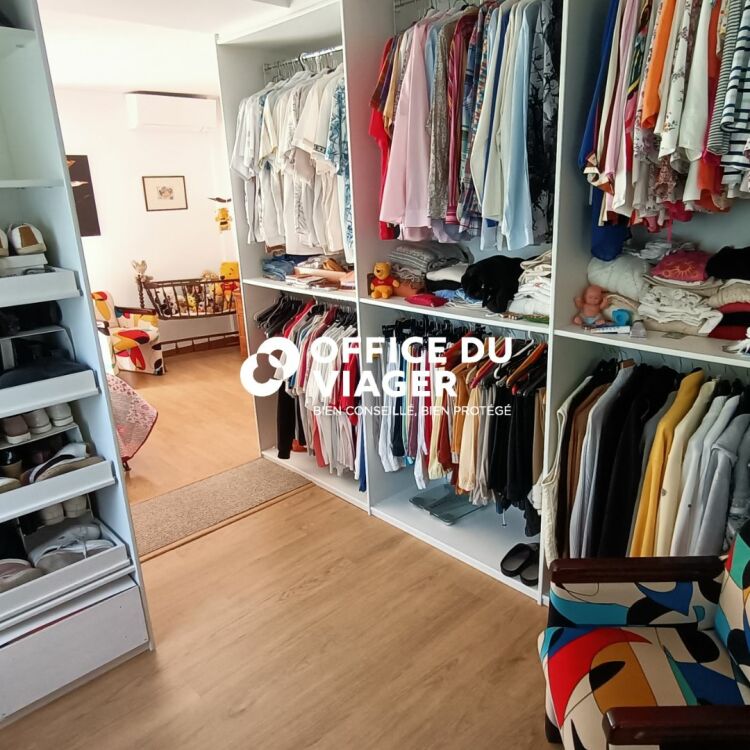 Maison - 6 pièces - 216,70 m²