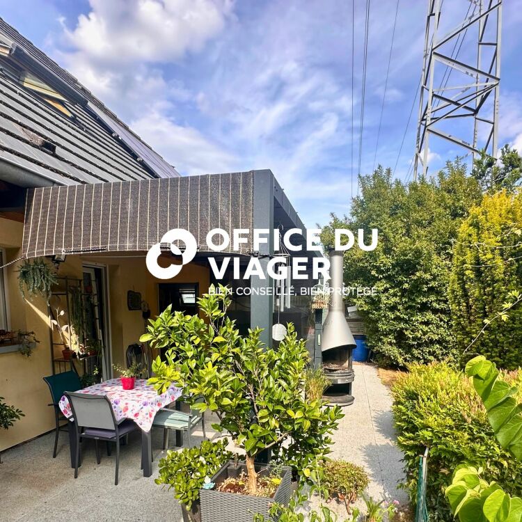 Maison - 7 pièces - 180 m²