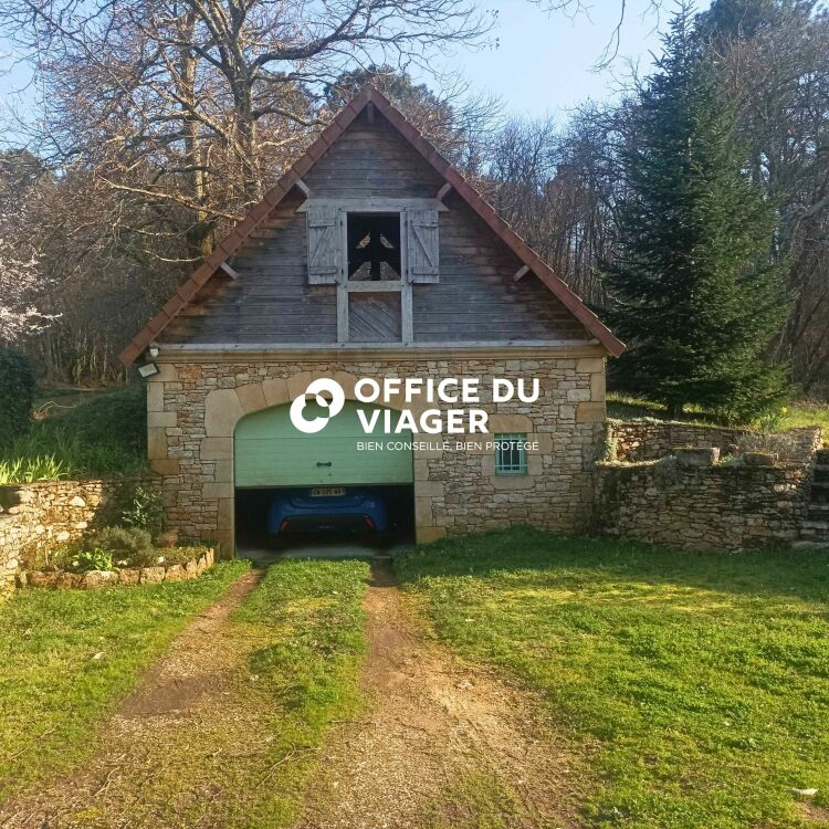 Ensemble immobilier - 6 pièces - 250 m²