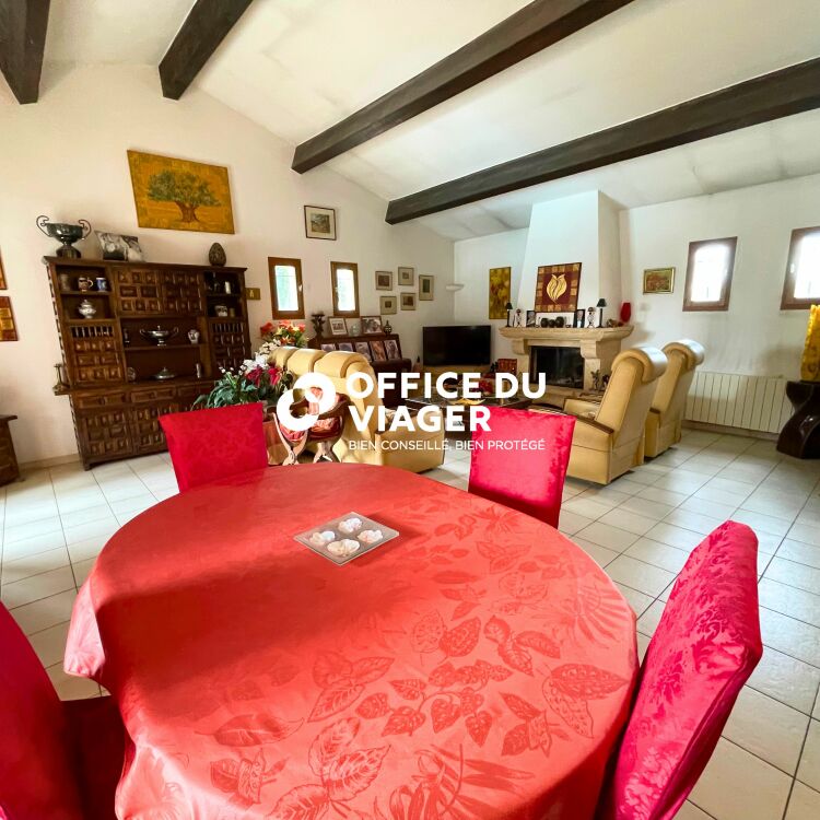 Maison - 5 pièces  - 140 m²