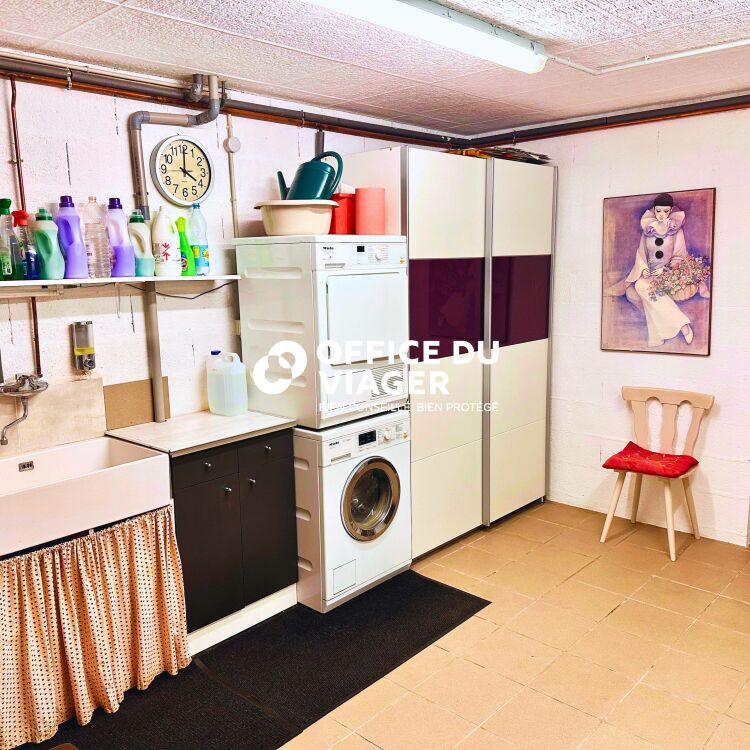 Maison - 7 pièces - 260 m²