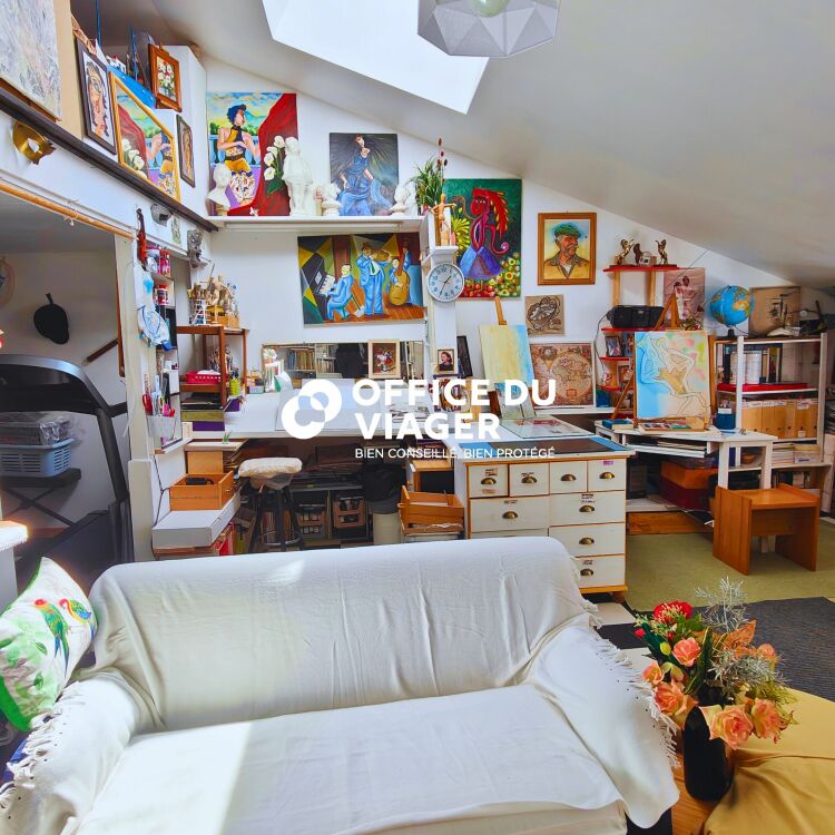 Maison - 7 pièces - 400 m²