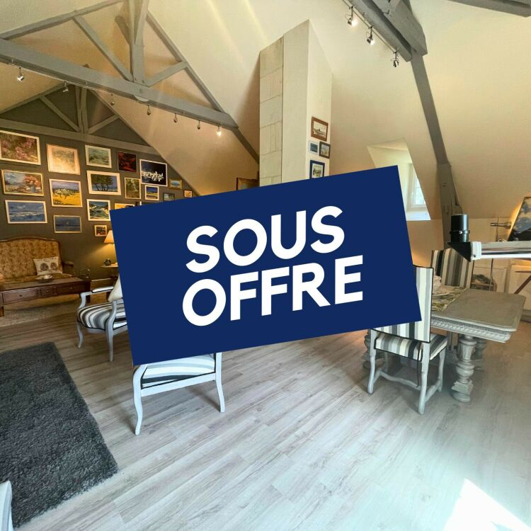 Maison - 7 pièces - 255 m²