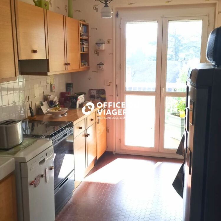 Appartement- 2 pièces - 65,99 m²
