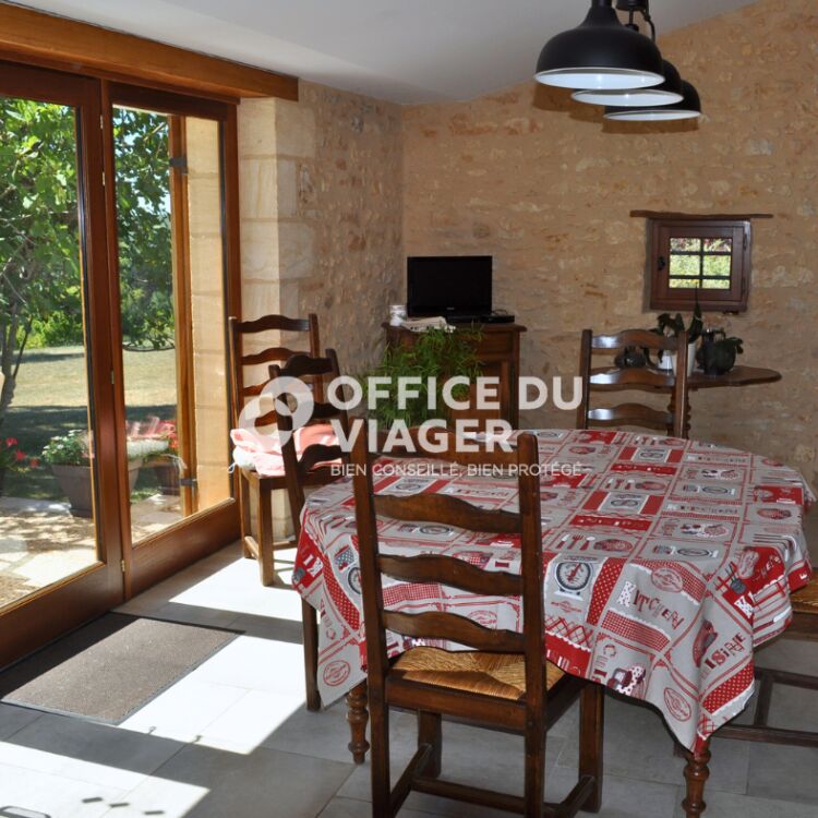 Maison - 6 pièces - 540 m²