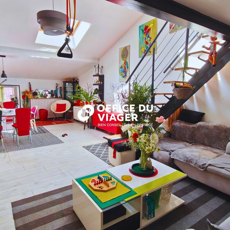 Maison - 7 pièces - 400 m²