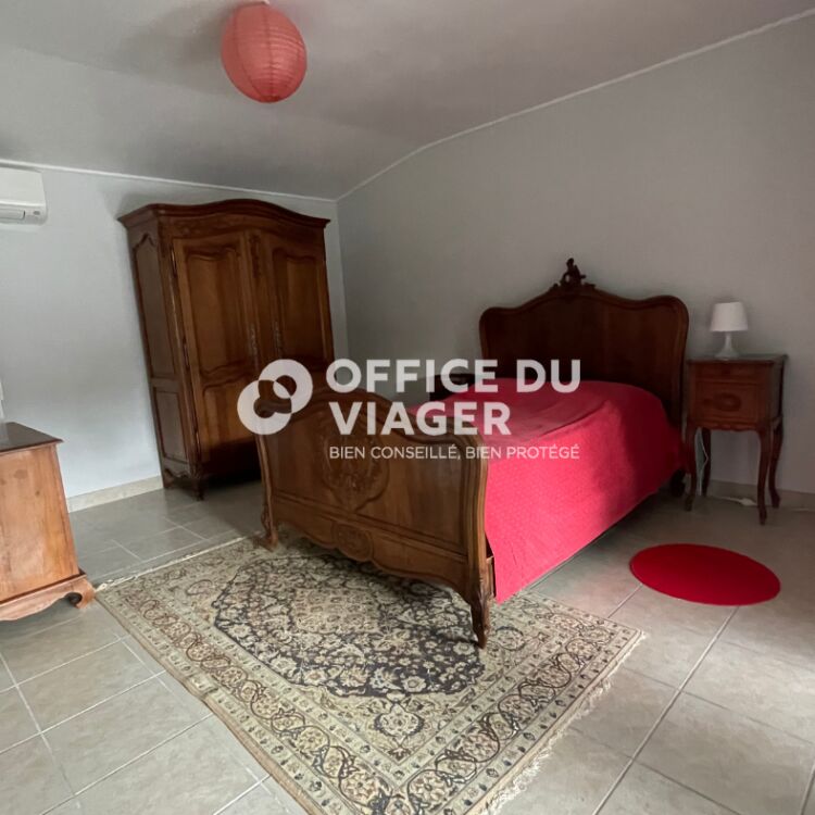 Maison - 9 pièces - 327,77 m²