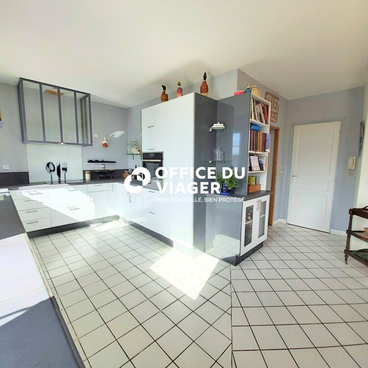 Appartement - 6 pièces  - 141,14 m²