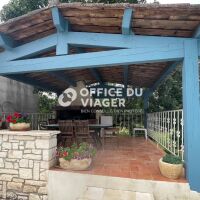 Maison - 9 pièces - 327,77 m²