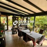 Maison - 7 pièces - 180 m²