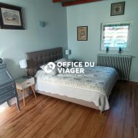 Ensemble immobilier - 8 pièces - 213,58 m²