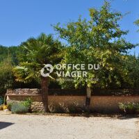 Maison - 6 pièces - 540 m²