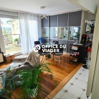 Maison - 8 pièces - 180 m²