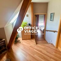 Maison - 7 pièces - 180 m²