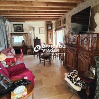 Maison - 5 pièces - 338,70 m²