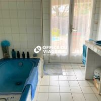 Maison - 5 pièces  - 140 m²