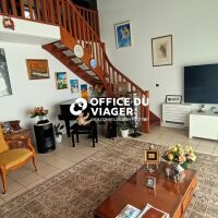 Maison - 6 pièces - 216,70 m²
