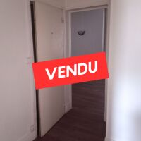 Immeuble - 1 fonds de commerce + 2 appartements - 172,76 m²
