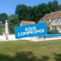 Maison - 8 pièces - 346 m²