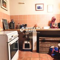 Maison - 6 pièces - 196 m²