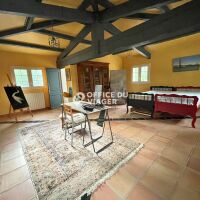 Maison - 9 pièces - 327,77 m²