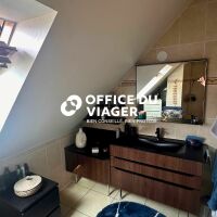 Maison - 7 pièces - 180 m²