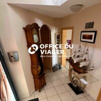 Maison - 7 pièces - 180 m²