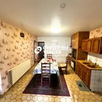 Maison divisée en 2 appartements - 154 m²