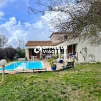 Maison - 5 pièces  - 140 m²