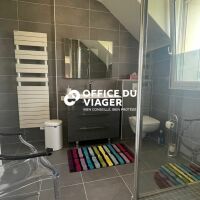 Maison - 7 pièces - 255 m²