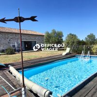 Maison - 5 pièces - 338,70 m²
