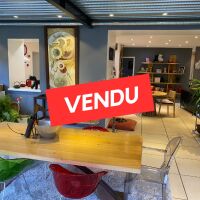 Maison - 7 pièces - 195 m²