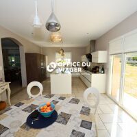 Maison - 5 pièces - 210,36 m²