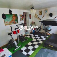 Maison - 7 pièces - 400 m²