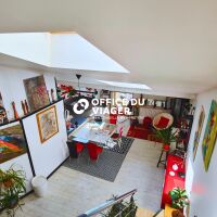 Maison - 7 pièces - 400 m²