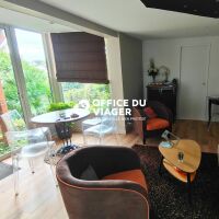 Maison - 8 pièces - 180 m²