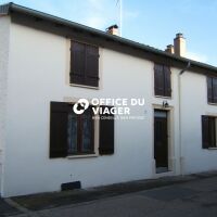 Maison divisée en 2 appartements - 154 m²
