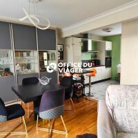 Maison - 8 pièces - 180 m²