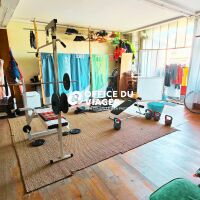 Maison - 7 pièces - 400 m²