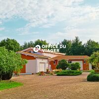Maison -5 pièces - 210 m²