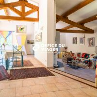 Maison - 10 pièces - 291 m²