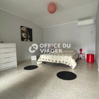 Maison - 9 pièces - 327,77 m²