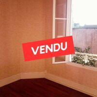 Immeuble - 1 fonds de commerce + 2 appartements - 172,76 m²