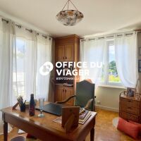 Maison - 4 pièces - 184 m²